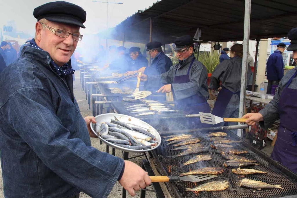 Evenement haringfeest etaples sur mer fête du hareng